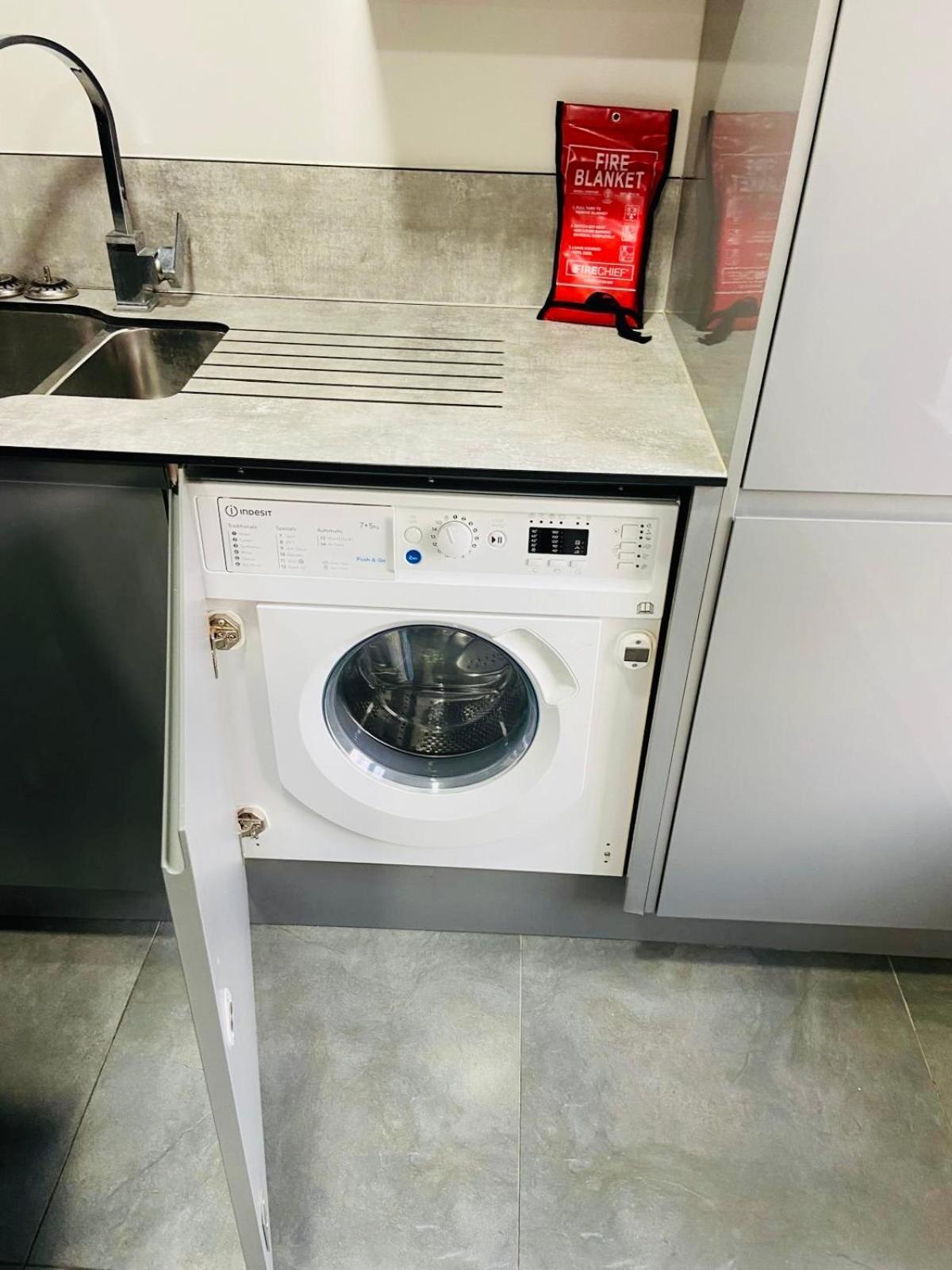 Modern Flat With Free Parking Close To Birmingham Centre 외부 사진